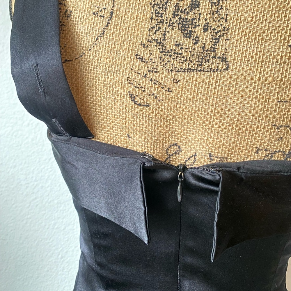 Vintage 90s/Y2K Betsey Johnson 100% Silk Bow Wiggle Dress - Picture 6 of 13